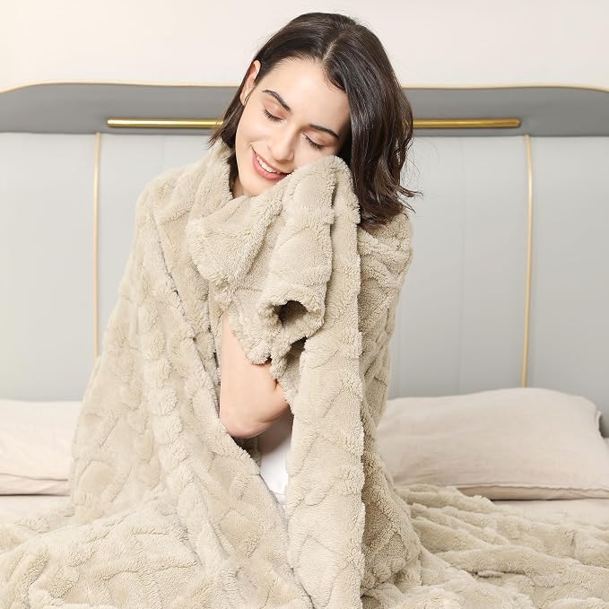 Aganear Fleece Throw Blanket for Bed Couch 90"x108" Khaki | Lightweight Fuzzy Throw,Warm Gift for Women,Christmas,Housewarming,Soft,Fall Boho Design for Room Home Decor,All-Season Use
