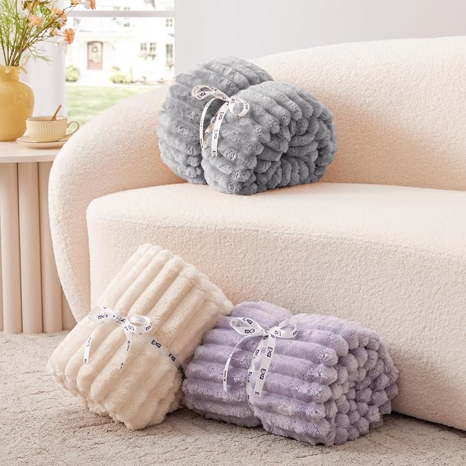 EXQ Home Fleece Blanket Twin Size for Couch or Bed - 3D Stripe Jacquard Decorative Blankets - Cozy Soft Lightweight Fuzzy Flannel Blanket Suitable for All Seasons(60"×80",Light Grey)