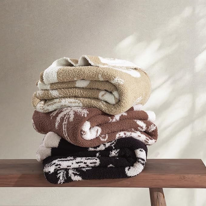 Snuggle Sac Ultra Soft Western Blanket Twin Size - Oversized Reversible Beige Cowgirl Bedding Blanket, Western Pattern Throw Blankets for Bed, Sofa, Couch, 60x80 inches