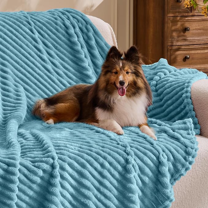 BEDELITE 3D Ribbed Washed Blue Fleece Twin Blanket for Bed, 60x80 Inch | Soft Warm Decorative Fluffy Blanket, Cozy Plush Lightweight Fuzzy Throw Blanket for Couch Sofa Room Decor, Gift for Women