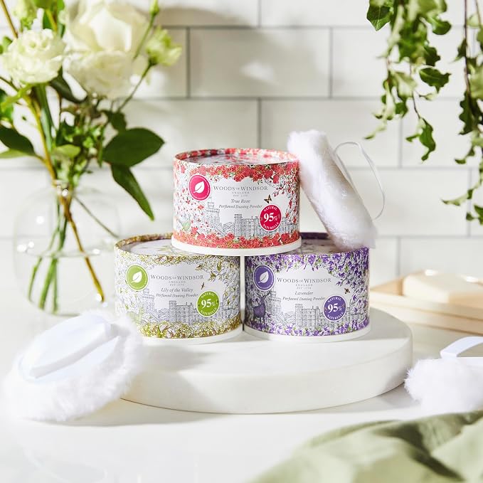 Woods of Windsor True Rose Odour Control Dusting Powder Puff 0.22 lb | Floral Body Talcum Powder, Helps Reduce Chafing, 95% Naturally Derived Ingredients, Vegan and Cruelty Free
