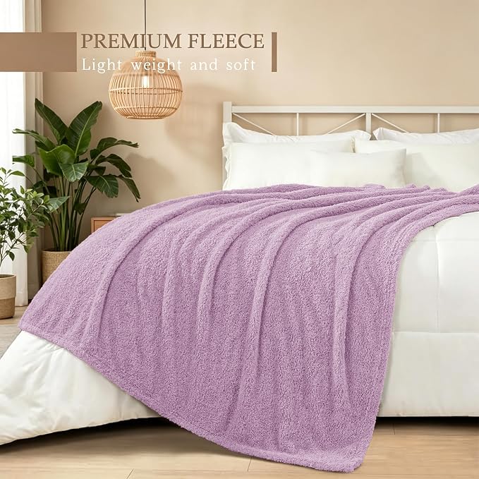 Exclusivo Mezcla Fleece Bed Blankets Queen Size for Bed, 90" x 90" | Super Soft and Cozy Fluffy Blanket for Women, Lightweight and Fuzzy Bedding for Bedroom , All Season, Light Purple