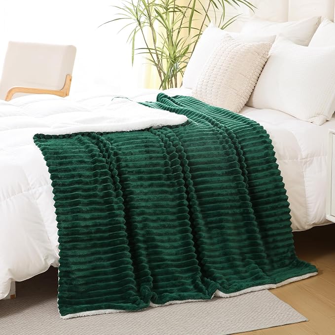 Green Sherpa Fleece Throw Blanket 90”×90”for Couch Sofa Bed