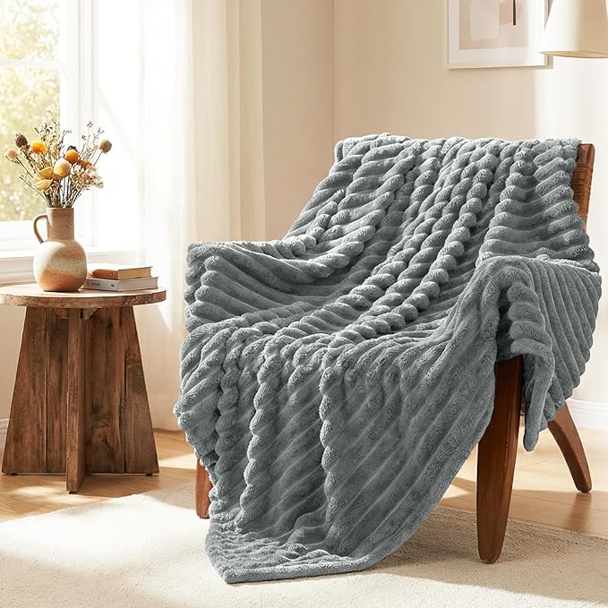 HIMEET Grey King Size Blanket for Bed, 300GSM Ribbed Fleece, 108 x 90 in | Ultra Soft Flannel, All-Season Lightweight Warmth, Generous Bed Coverage & Home Decor, Gift for Men & Women, Machine Washable