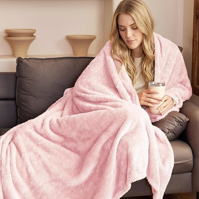 Exclusivo Mezcla Fuzzy Plush Fleece Bed Blanket Twin XL Size, Light Pink | 90x66 Inches, Super Soft and Cozy Bed Blanket, Fluffy Blanket for Bed, College Dorm Room Essentials, All Season