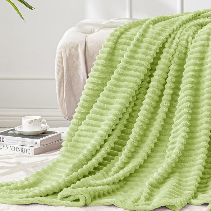 BEDELITE 3D Ribbed Cream Lime Fleece Throw Blanket for Couch, 50x60 Inch | Soft Warm Decorative Fluffy Blanket, Cozy Plush Lightweight Fuzzy Throw Blanket for Bed Sofa Home Room Decor, Gift for Women