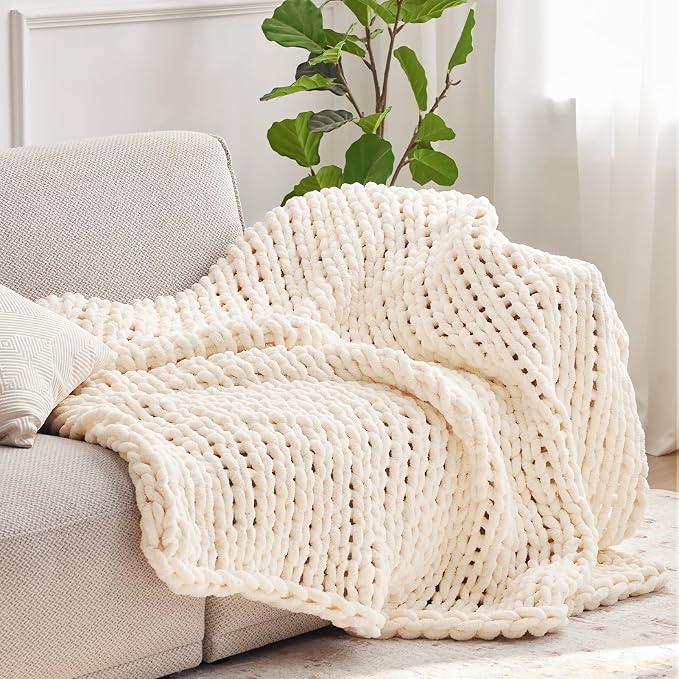 Negwoo Chunky Knit Throw Blanket, Knitted Throw Chenille Yarn, 30"*40" | Soft Thick Cable Knitted Blankets, Handmade Big Thick Blanket, Machine Washable Cute Comfy Blanket for Home Decor,Cream White