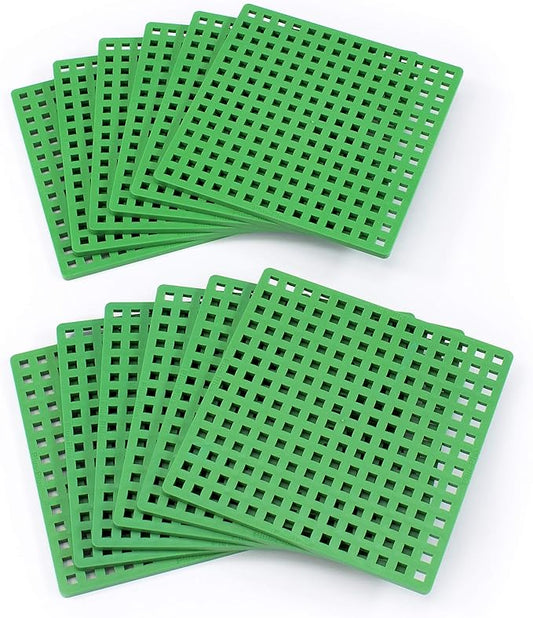 PLUS PLUS – Green Baseplate, 12 Pack – Base Accessory for Building and displaying Creations, 4.5 X 4.5 inches, Construction Building STEM | STEAM Toy for Kids