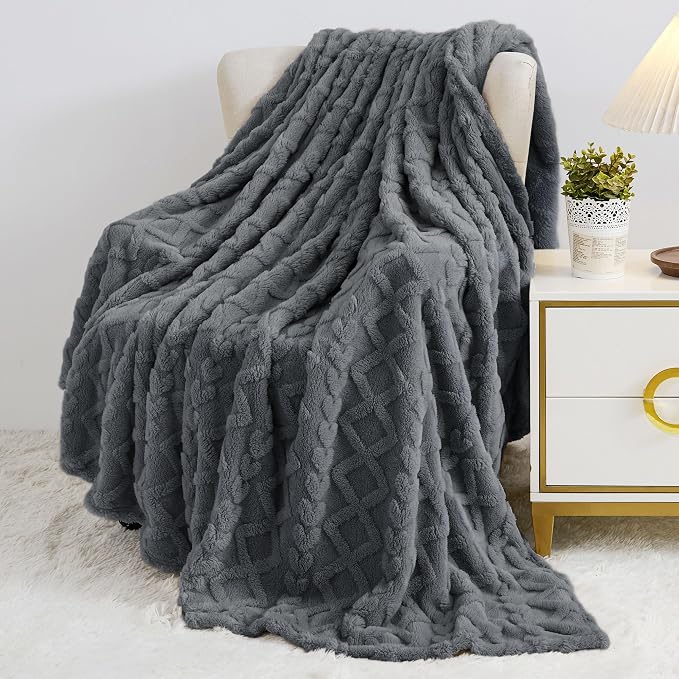 Aganear Fleece Throw Blanket for Bed Couch 90"x108" Grey | Lightweight Fuzzy Throw,Warm Gift for Women,Christmas,Housewarming,Soft,Boho Design for Room Home Decor,All-Season Use
