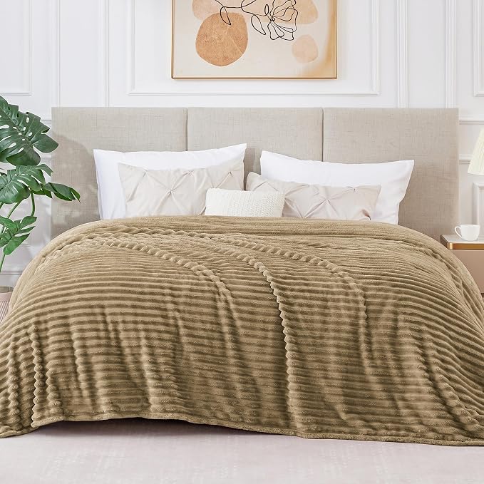 BEDELITE 3D Ribbed Jacquard Brown King Size Blankets for Bed, 108x90 Inch | Soft Warm Decorative Fluffy Blanket, Cozy Fuzzy Lightweight Plush Fleece Throw Blankets for Bed, Room Decor, Gift for Women