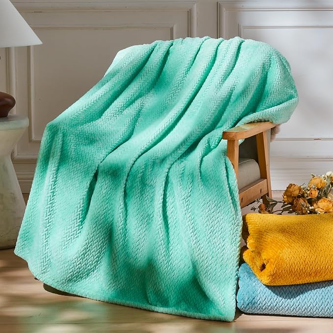 NEWCOSPLAY Fleece Leaves Pattern Throw Blanket, Aqua, 50"x60" | Super Soft Throw Blanket, Lightweight Cozy Bed Sofa Blanket, Premium Silky Flannel Fleece, Travel Blanket for All Season Use