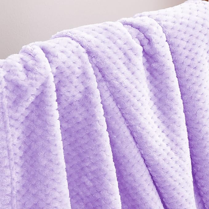 Exclusivo Mezcla Waffle Fleece Throw Blanket for Couch, Light Purple | Lightweight Soft Blanket for Sofa, Bed, Living Room, Plush Fluffy Throw for Home Decor, Travel, All Season, 40x50 Inches