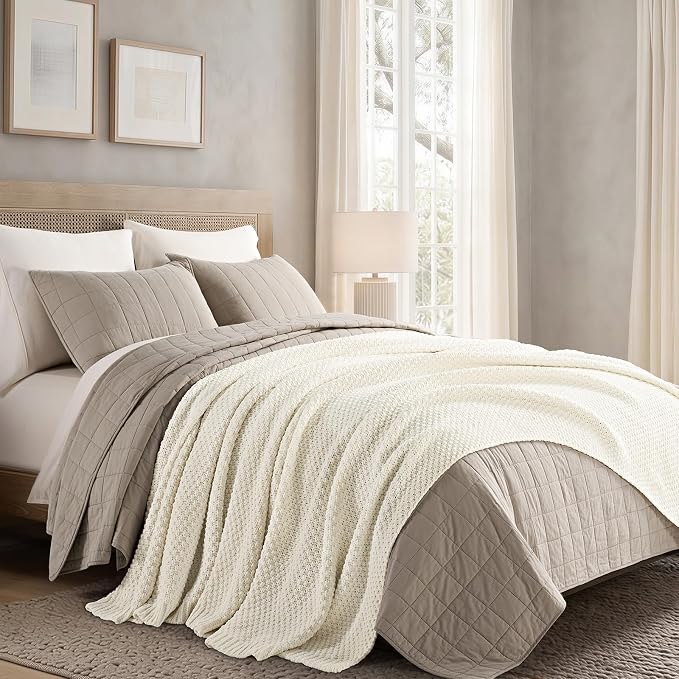 EVERGRACEHOME Chunky Chenille Knit Throw Blanket, 90 x 90, Ivory White | Sculpted Moss Stitch, Chic Modern Farmhouse, All-Season Warmth, OEKO-TEX® Certified, Oversized Queen for Couch, Bed, Sofa