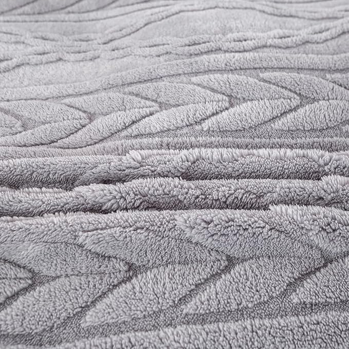 YUSOKI Sherpa Fleece Twin XL Size Blanket, Light Grey, 65"x90" | 3D Stylish Design,320GSM, Non-Shedding, Lightweight for All Season Use, stays fluffy after repeated washes, Perfect Gifts