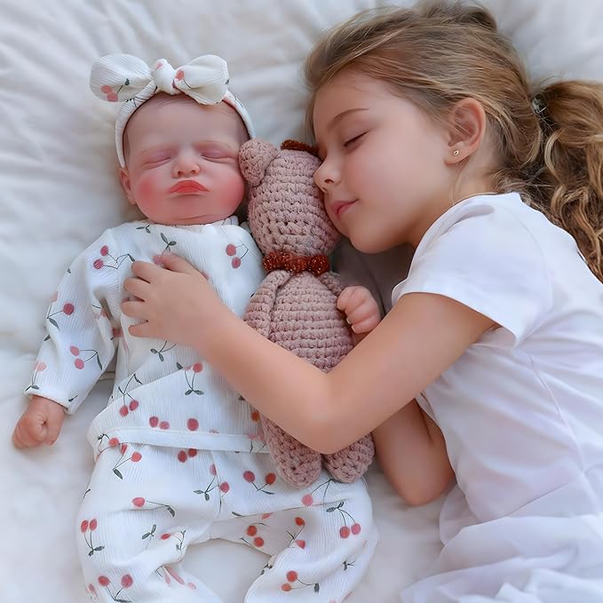 Realistic Reborn Baby Dolls-18 Inch Real Life Baby Dolls Girl Lifelike Baby Doll with Accessories for 3+ Years Old (Green)