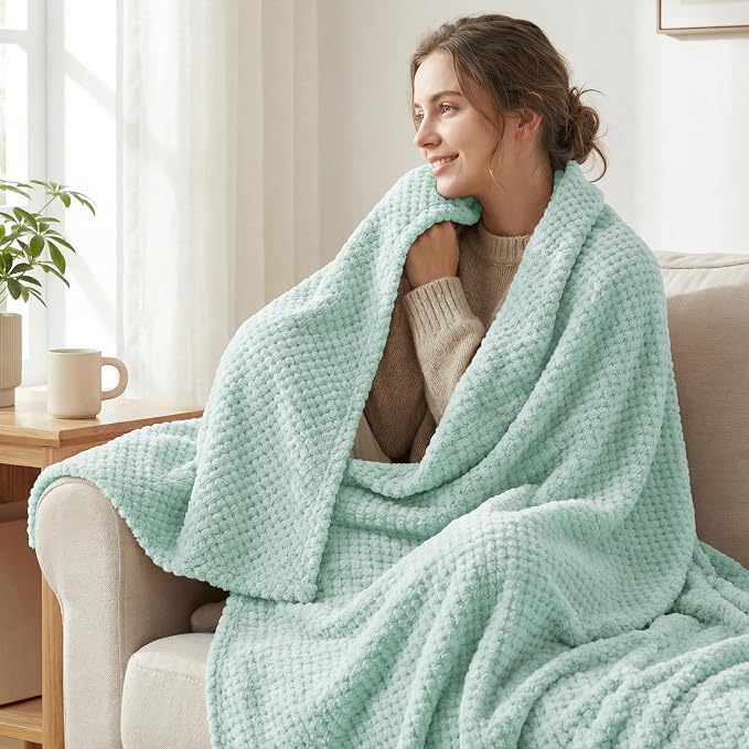 Exclusivo Mezcla Large Waffle Fleece Throw Blanket for Couch, Mint Green | Lightweight Soft Blanket for Sofa, Bed, Living Room, Plush Fluffy Throw for Home Decor, Travel, All Season, 50x70 Inches