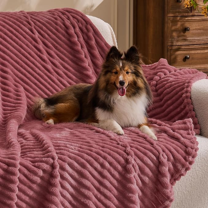 BEDELITE 3D Ribbed Brick Dust Fleece Throw Blanket for Couch, 50x60 Inch | Soft Warm Decorative Fluffy Blanket, Cozy Plush Lightweight Fuzzy Throw Blanket for Bed Sofa Home Room Decor, Gift for Women