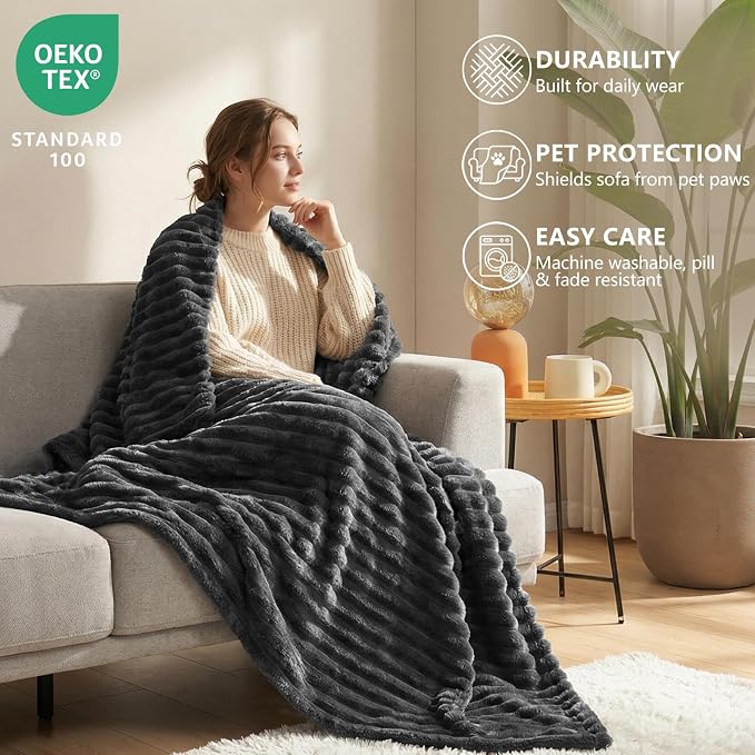 HIMEET Charcoal Grey Throw XL Blanket, 300GSM Ribbed Fleece, 50 x 70 Inches | Ultra Soft Flannel, All-Season Lightweight Warmth, Extra Coverage for Couch Lounging, Home Room Decor, Machine Washable