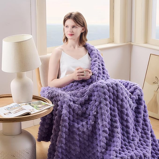 NEWCOSPLAY Super Soft Queen Blanket Lavender Premium Silky Flannel Fleece 3D Clouds Stylish Jacquard Lightweight Bed Blanket All Season Use 350GSM (Lavender, Queen(90"x90"))