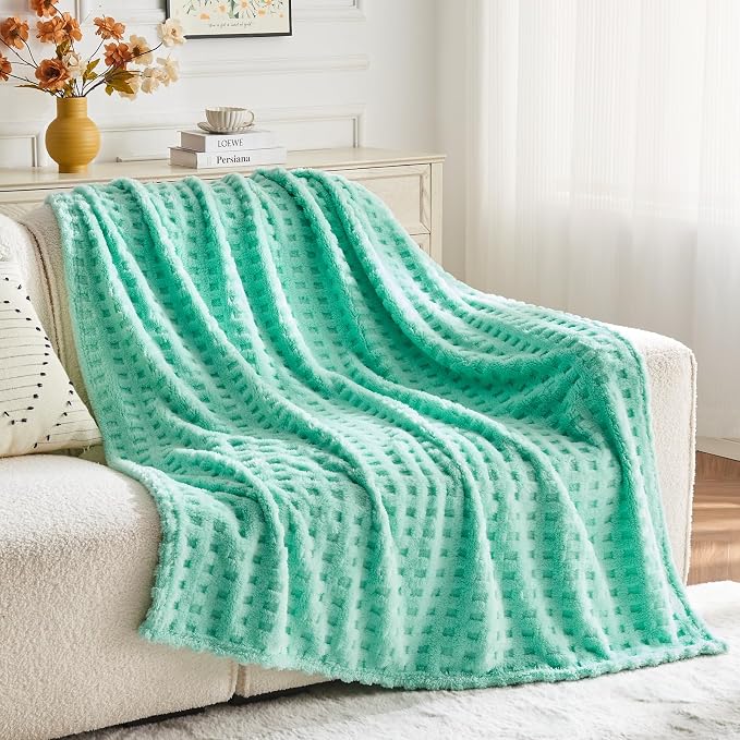 NEWCOSPLAY 3D Waffle Checkered Flannel Throw Blanket, Aqua, 50"x70" | Super Soft Cute Lightweight Decorative Premium Silky Fleece Blanket for Couch Sofa Bed, Gift for Women Men, All Season Use