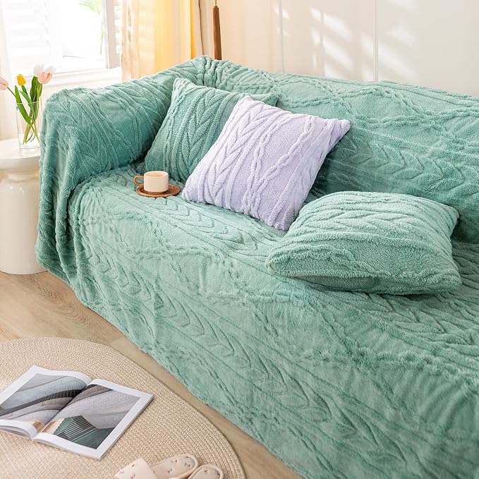 YUSOKI Sherpa Fleece Large Throw Blanket, Light Green, 50"x65" | 3D Stylish Design,320GSM, Non-Shedding, Lightweight for All Season Use, stays fluffy after repeated washes, Perfect Gifts