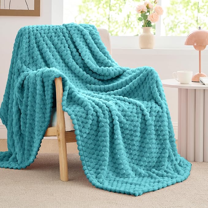 BEDELITE Teal Large Throw Blanket for Couch, Cozy Gifts for Women, 50 * 70 | 3D Jacquard Decorative Fleece Blanket, Super Soft Plush Throws, Cute Birthday Gift for Women & Men, Suitable for All Seasons