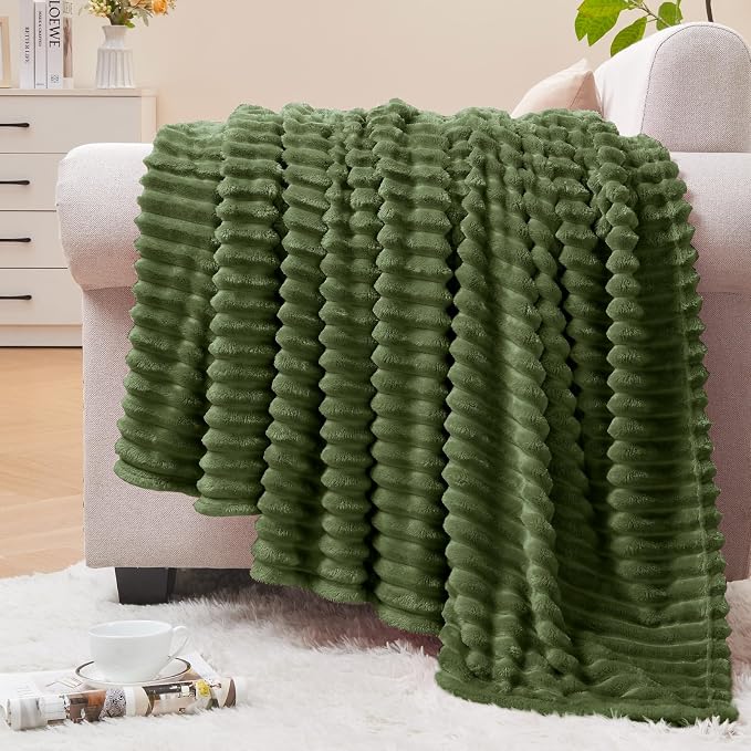 BEDELITE 3D Ribbed Jacquard Moss Fleece Twin Blanket for Bed, 60x80 Inch | Soft Warm Decorative Fluffy Blanket, Cozy Plush Lightweight Fuzzy Throw Blanket for Couch Sofa Room Decor, Gift for Women