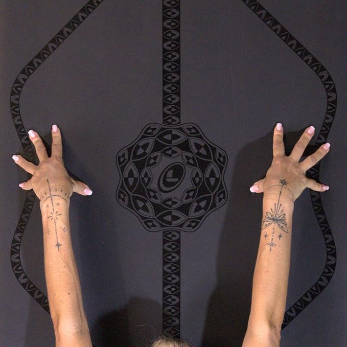 Liforme Printed Yoga Mat Collection - Free Yoga Bag Included - Patented Alignment System, Warrior-like Grip, Non-Slip, Eco-friendly, Sweat-resistant, Long, Wide and Thick for Comfort