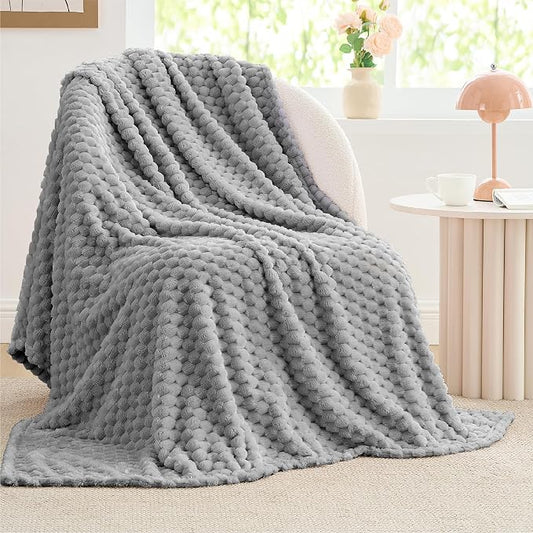 BEDELITE Grey Throw Blanket for Couch, Soft Cozy Gifts for Women, 50 * 60 | 3D Jacquard Decorative Fleece Blanket, Super Soft Plush Throws, Cute Birthday Gift for Women & Men, Suitable for All Seasons