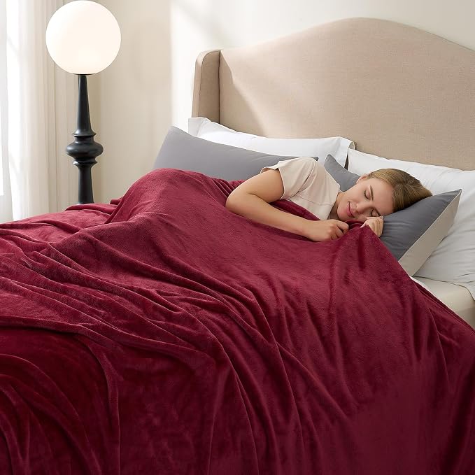 Hansleep Throw Burgundy Red Fleece Blanket, Soft Flannel Bed Blanket | Fuzzy Cozy Blanket 50x60 Inches, Multi-use for Bed, Sofa, Couch, Travel, Camping, All Season Warm Lightweight Cover