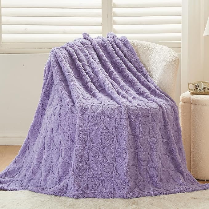 NEWCOSPLAY 3D Heart Checkered Flannel Throw Blanket, Lavender Love, 50"x70" | Super Soft Cute Lightweight Decorative Premium Silky Fleece Blanket for Couch Sofa Bed, Gift for Women Men, All Season Use