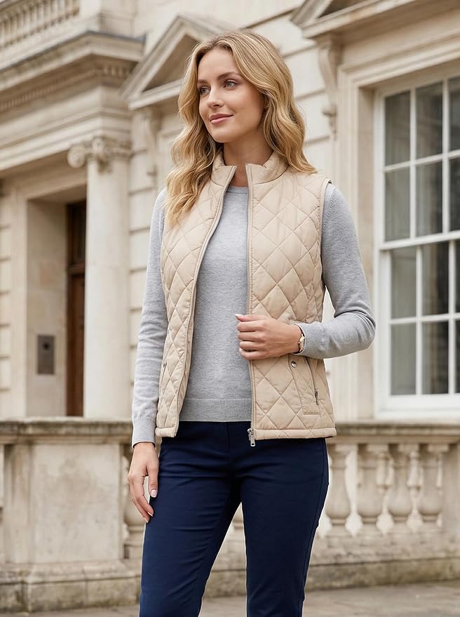 Fuinloth Women's Quilted Vest Lightweight Puffer Stand Collar Zip Gilet | 4 pockets with 2 inner storage. Quilted padded warm gilet. Fall winter outerwear layering vest for travel hiking daily wear.