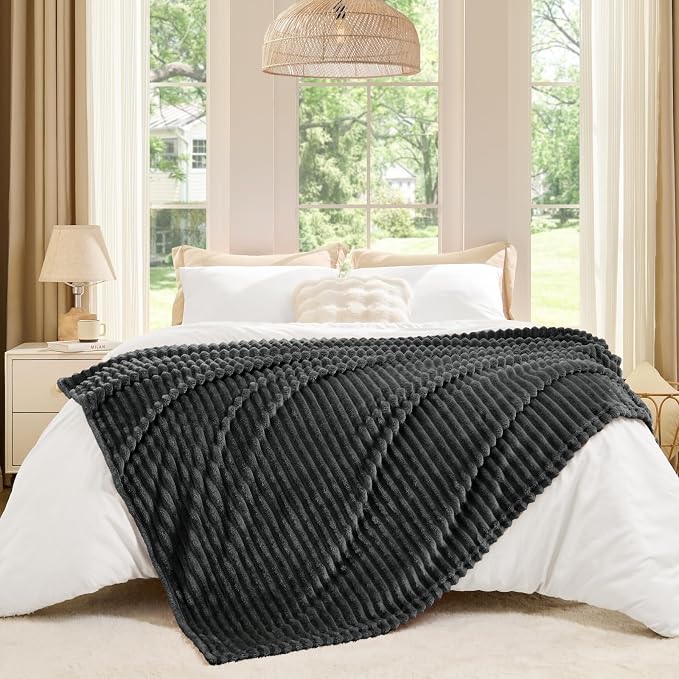 BEDELITE 3D Ribbed Charcoal Grey Fleece Throw Blanket for Couch, 50x60 Inch | Soft Warm Decorative Fluffy Blanket, Cozy Plush Lightweight Fuzzy Throw Blanket for Bed Sofa Home Room Decor, Gift for Women