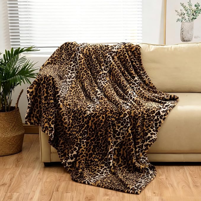 Bnuitland Leopard Print Fleece Flannel Throw 50x40inch, 300 GSM Double Sided Lightweight for Bed Sofa Travel, Super Soft Fuzzy Fluffy Cheetah Print Blanket for Babies/Kids/Pets
