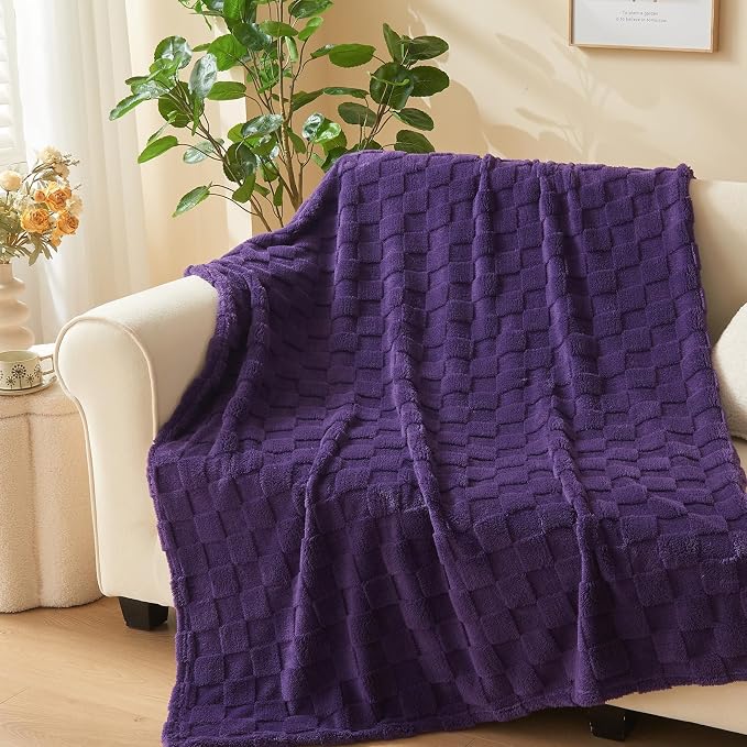 NEWCOSPLAY 3D Checkered Flannel Queen Blanket, Purple Checkered, 90"x90" | Super Soft Cute Lightweight Decorative Premium Silky Fleece Blanket for Couch Sofa Bed, Gift for Women Men, All Season Use