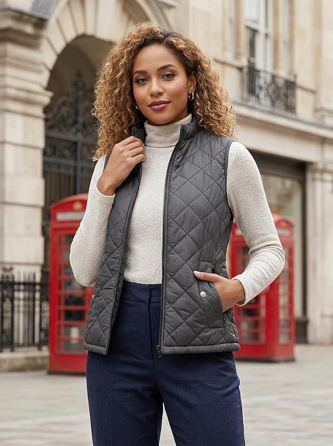Fuinloth Women's Quilted Vest Lightweight Puffer Stand Collar Zip Gilet | 4 pockets with 2 inner storage. Quilted padded warm gilet. Fall winter outerwear layering vest for travel hiking daily wear.