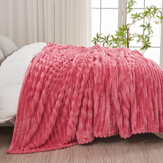 NEWCOSPLAY Super Soft Queen Blanket Coral Pink Premium Silky Flannel Fleece 3D Ribbed Jacquard Lightweight Bed Blanket All Season Use (Coral Pink Ribbed, Queen(90"x90"))