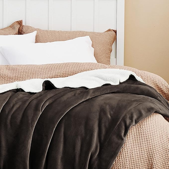 Bedsure GentleSoft Sherpa Fleece Blanket Queen Size for Bed, Non-Heated, Thick and Warm Throw for Women and Men, Soft Fuzzy Plush Queen Blanket for Winter, Brown, 90x90 Inches