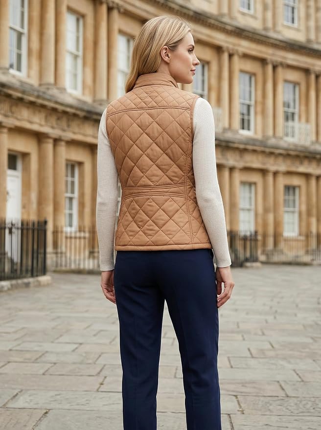 Fuinloth Women's Quilted Vest Lightweight Puffer Stand Collar Zip Gilet | 4 pockets with 2 inner storage. Quilted padded warm gilet. Fall winter outerwear layering vest for travel hiking daily wear.