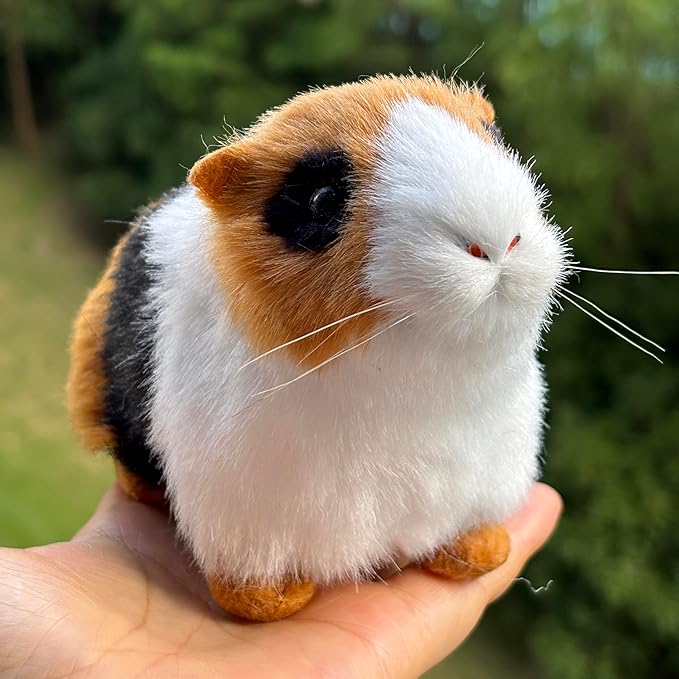Realistic Guinea Pig Figurine – Lifelike Tri-Color Hamster Stuffed Animal, Faux Fur Pet Replica for Shelf, Desk & Home Decor, Collectible Gift for Rodent Lovers