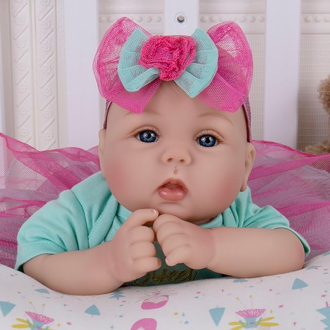 Milidool Lifelike Reborn Baby Dolls - 18 Inch Real Life Realistic Newborn Baby Dolls Girl with Soft Weighted Body Gift Set for Kids Age 3+