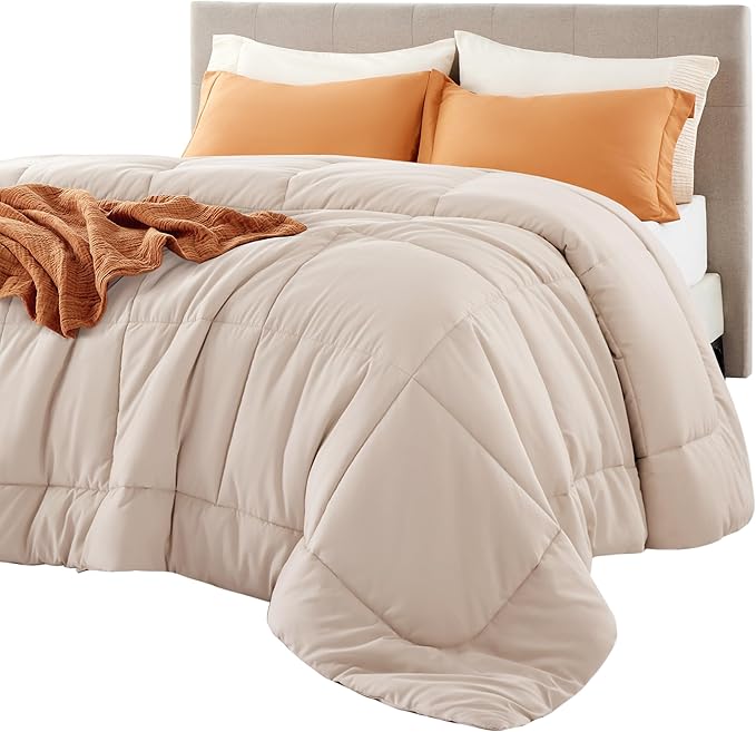 Bedsure Comforter Duvet Insert - Quilted Comforters Queen Plus Size, All Season Duvet, GentleSoft Down Alternative Bedding Blanket, with 8 Tabs, Gifts for Women/Men,Beige,Queen Plus 90 x 90 Inches
