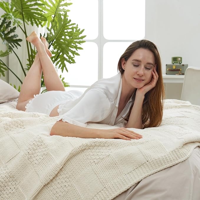 Knit Throw Blanket, Soft Chenille Cozy Breathable Checkered Chunky Decorative Blanket for Couch, Bed & Sofa, French-Inspired Lightweight Warm Gift for Women, Ivory, 60"x80"