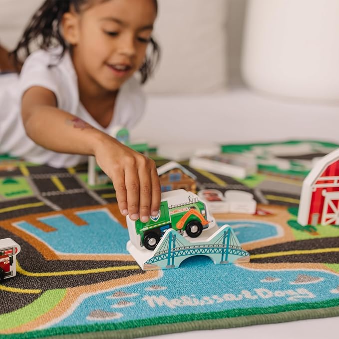 Melissa & Doug PAW Patrol Activity Rug - Adventure Bay (22 Pieces) PAW Patrol Town Mat with Wooden Toys for Ages 3+