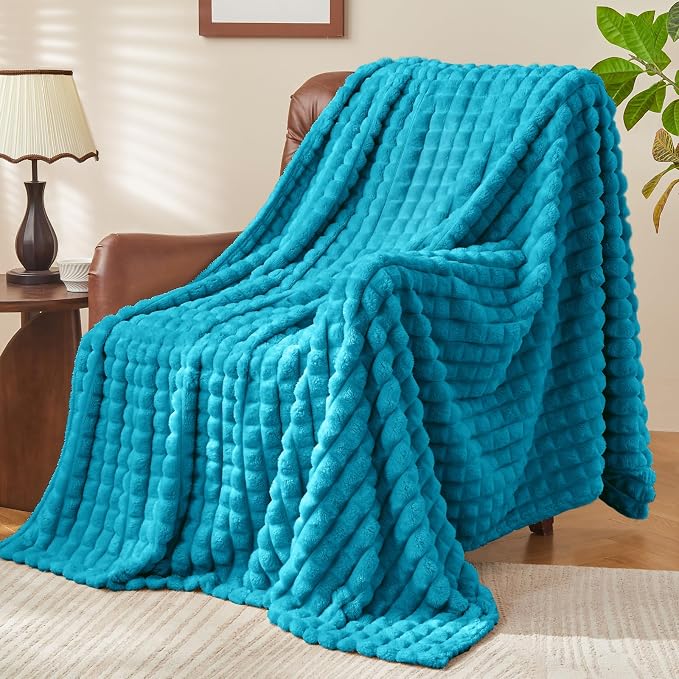 BEDELITE 3D Checked Teal Fleece Twin Throw Blanket for Bed, 60x80 Inch | Soft Warm Fuzzy Fluffy Blanket for Couch Sofa, Lightweight Plush Cozy Throws for Home Room Decor, Gift for Women, All Season