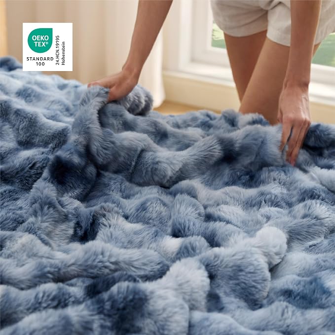 Bedsure GentleSoft Bubble Faux Fur Blankets Queen Size, Fluffy Fuzzy Queen Blanket for Bed, Soft Cozy Faux Fur Bedding for Winter, Thick Warm Plush Bed Cover, Tie-dye Blue, 90x90