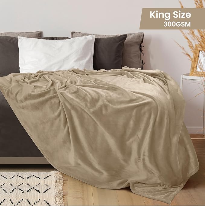 Utopia Bedding Ultra Soft Fleece Bed Blanket King Size Camel (90x102 Inch) | Microfiber Plush Warm Lightweight Breathable Cozy Blanket Anti-Static, All Season Use, Gift for Women and Men