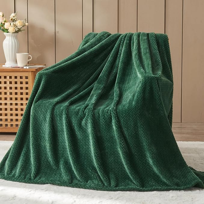NEWCOSPLAY Fleece Leaves Pattern Twin Blanket, Dark Green, 60"x80" | Super Soft Throw Blanket, Lightweight Cozy Bed Sofa Blanket, Premium Silky Flannel Fleece, Travel Blanket for All Season Use