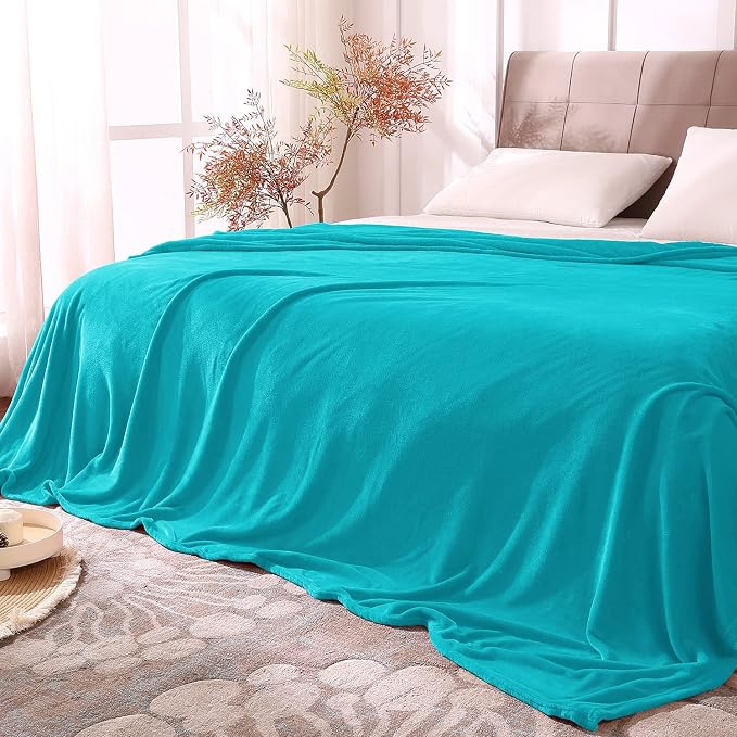 BEDELITE Fleece Blanket Soft Plush King Size Bed Blanket Peacock 108"x90" | Ultra Soft Fleece, Plush Microfiber, Lightweight Warmth, All Season Comfort, Fade Resistant, Machine Washable