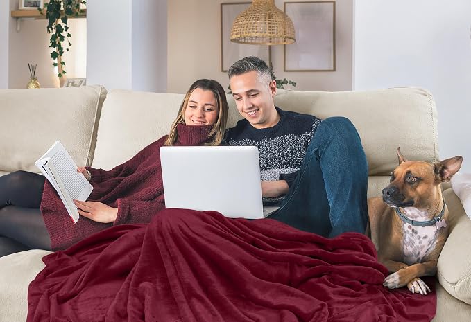 Utopia Bedding Soft Fleece Bed Blanket Throw Size Burgundy (50x60 Inch) | Microfiber Plush Warm Lightweight Breathable Cozy Blanket Anti-Static, All Season Use, Gift for Women and Men